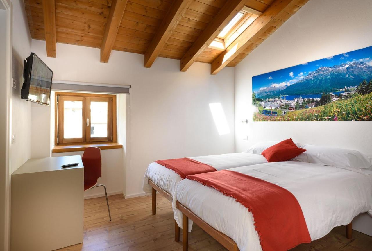 Le Stanze Del Trenino Rosso Bed & Breakfast Тирано Екстериор снимка